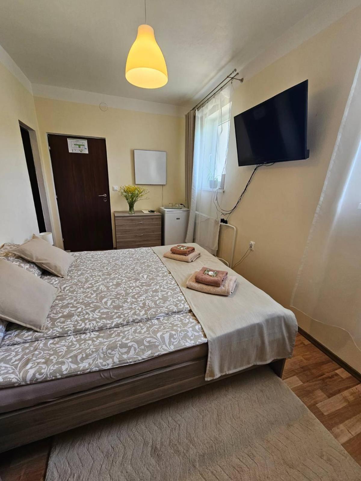 Villa Paradajs - Ubytovanie Pri Jazere Banská Štiavnica Kültér fotó