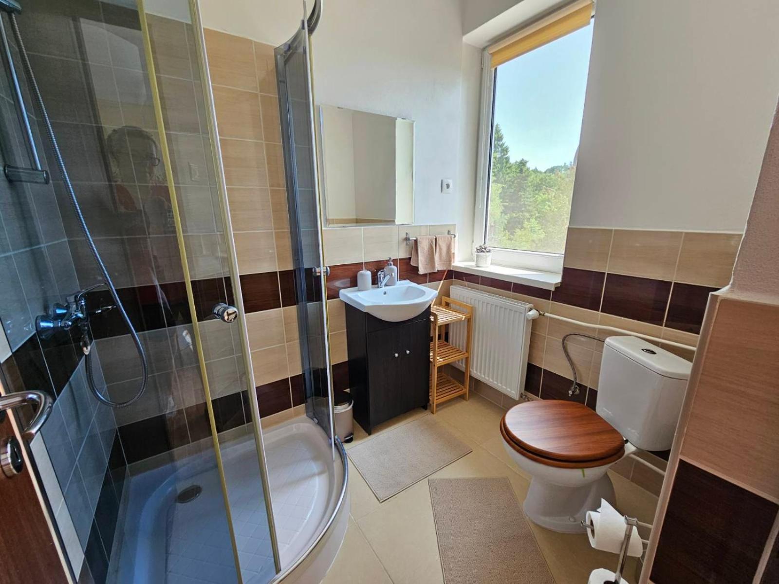 Villa Paradajs - Ubytovanie Pri Jazere Banská Štiavnica Kültér fotó